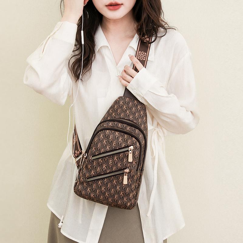 Нагрудная сумка Женская сумка через плечо Дорожная сумка на одно плечо из мягкой кожи