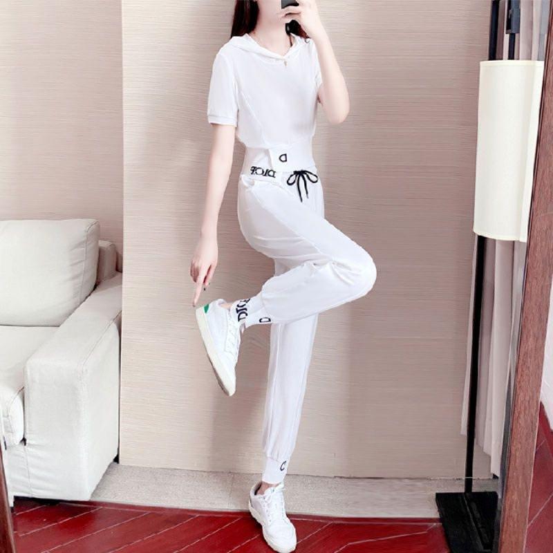 Ayollar kundalik futbolka shimlar to'plami Elegant pushti O-bo'yin qisqa yengli futbolka + ipli erkin shimlar sport kostyumi