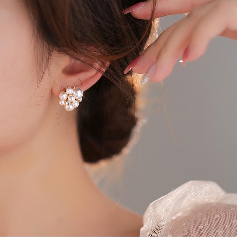 S925 Silver Pearl Flower Stud Earrings: Elegant French Luxury Rhinestone Design for Women