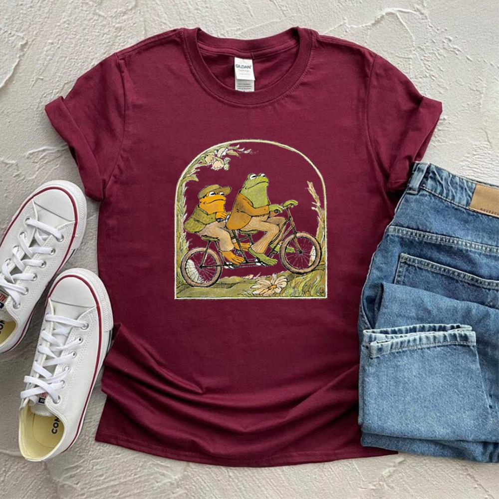 Frog and Toad Shirt Vintage Classic Book Cover TShirt Funny Frog Graphic Tee Bookish Top Short Sleeve Shirt Retro Casual Tshirt