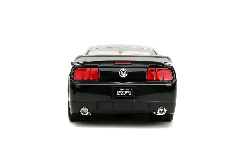 Jada Toys Big Time Muscle 2008 Ford Shelby Литой автомобиль Игрушки для детей и взрослых 124 GT-500KR (Black / Silver)