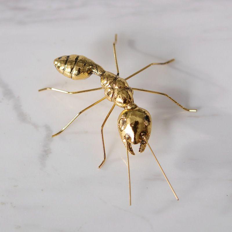 Butterfly Metal Sculpture Nordic Ins Style Model Home Decor Creative Ant Animal Ornament TikTok Viral Art Piece for Shelf Desk