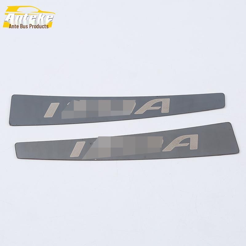 Izeh Rear Guard Plate Sequin: Stainless Steel Trunk Protection Pedal and Decorative Accessory for 18+