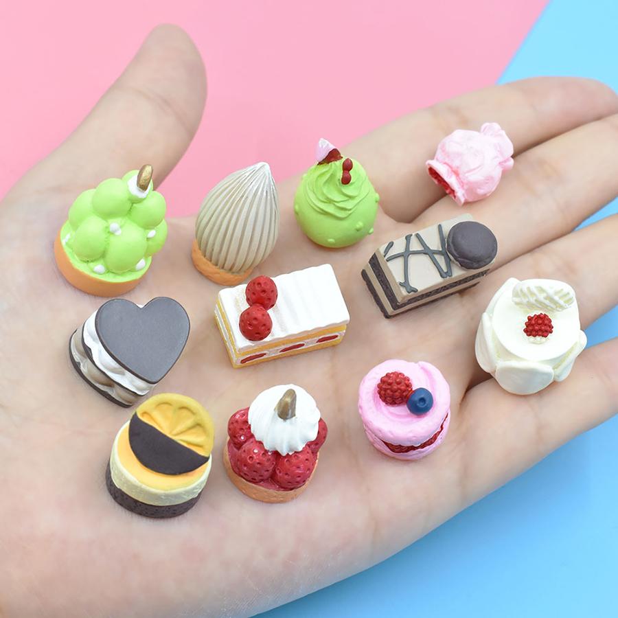 Hot Sale New 3d Artificial Mousse Crepe Cake Design Miniature Dessert Resin Charms for Keyring Bag Shoes