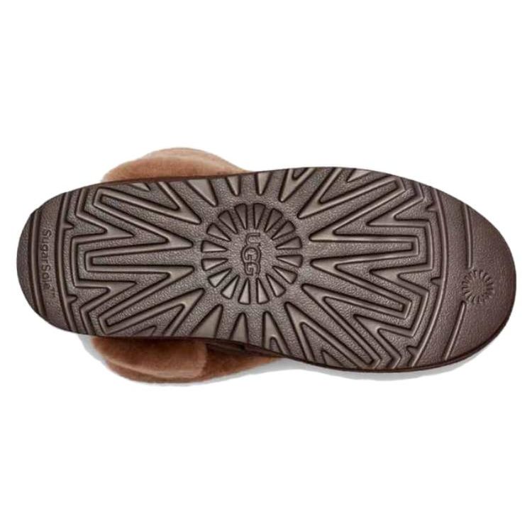 UGG Classic Chillapeak Boot Burnt Cedar Women Sneakers Brown 1144046-BCDR