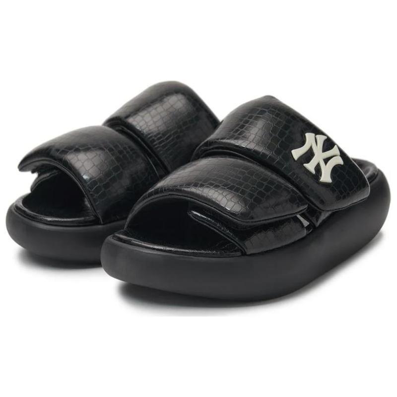 MLB Шлепанцы-слайдеры New York Yankees, нескользящие, износостойкие, унисекс, черные с белым, кроссовки 3ALPBLX43-50BKS
