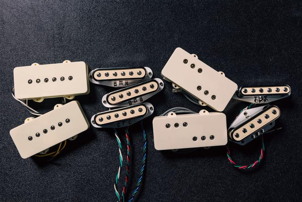 Fender Fender USA Made Electric Guitar Pickup Pickup Set with Cover CuNiFe® Stratocaster®