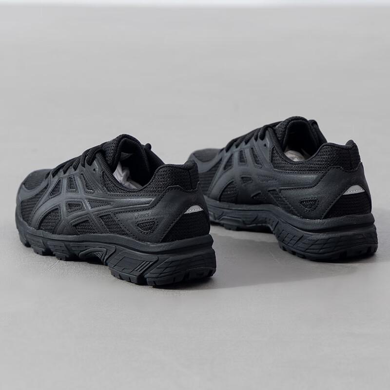 Asics Женская спортивная обувь для активного образа жизни 1022A335-001