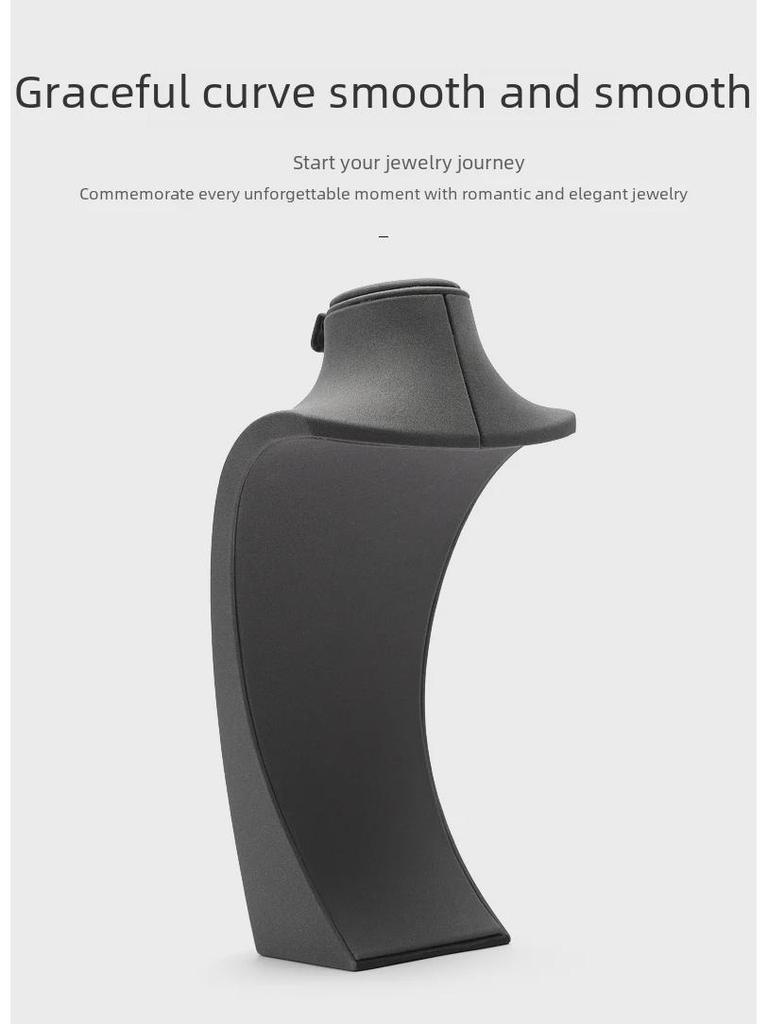 Витрина ювелирного магазина: Набор подставок для ожерелий и серег