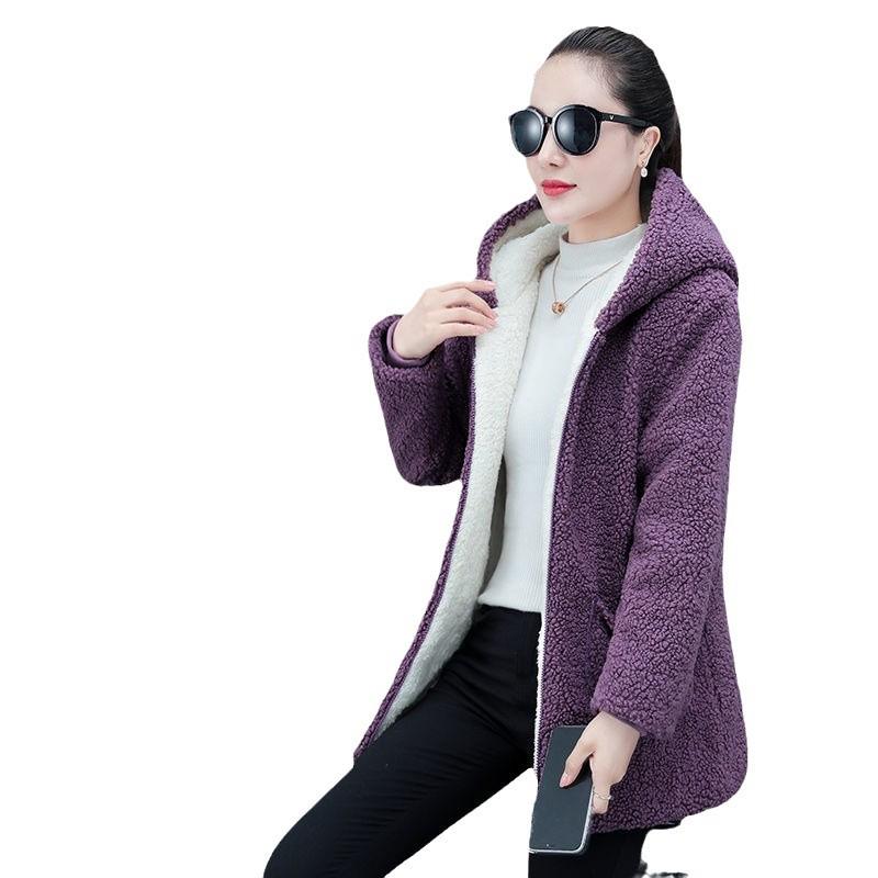 Women's Plus Size Long Velvet Thickened Faux Lambskin Casual Jacket for Autumn/Winter 2023