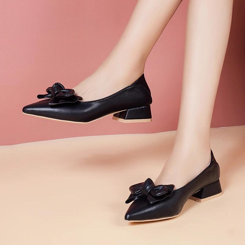 Модные туфли на среднем каблуке, летние и весенние, с острым носком и бантом, женские туфли 2024 года, туфли-лодочки на квадратном каблуке, дышащие, неглубокие, без застежек, женские туфли