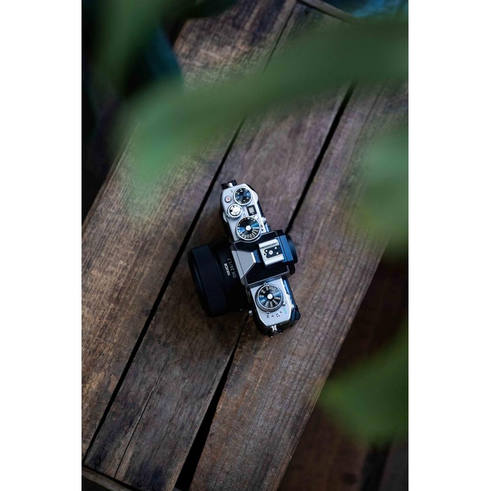 Nikon Wide Angle Single Focus Lens NIKKOR Z DX 24mm F1.7 Z Mount APS-C Black