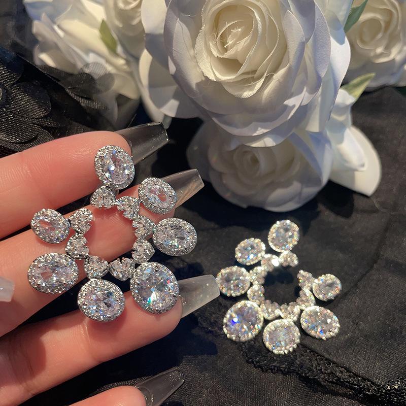 Elegant High-End Round Stud Earrings Big Flower Earrings Ruby Micro-Set Jewelry Trend