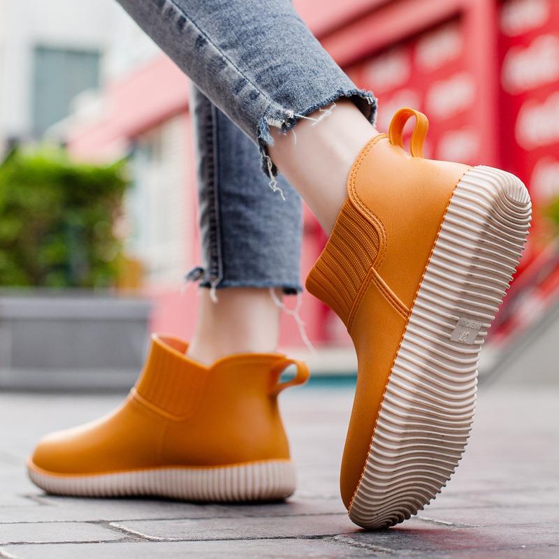 Fashion Rain Shoes Women's Non-slip Kitchen Rubber Shoes Fleece Warm Outside Rain Boots Versatile Waterproof Car Wash Shoes