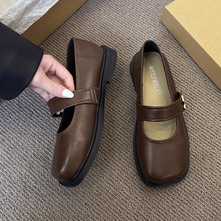 French Retro Shallow Mouth Single Shoes Women's 2025 Summer New Soft-soled Square Head Small Leather Shoes with Skirts Mary Jane Women's Shoes