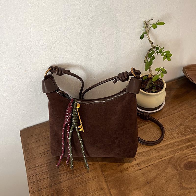 Вместительная замшевая сумка на молнии через плечо, однотонная, модная, трендовая сумка-тоут, мягкая строчка, простая подвеска, сумочка ARI