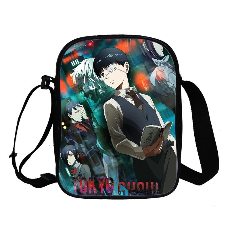 Сумка-мессенджер для подростков Tokyo Ghoul, выполненная методом 3D-печати в полноцветном режиме, с двумя плечевыми лямками.