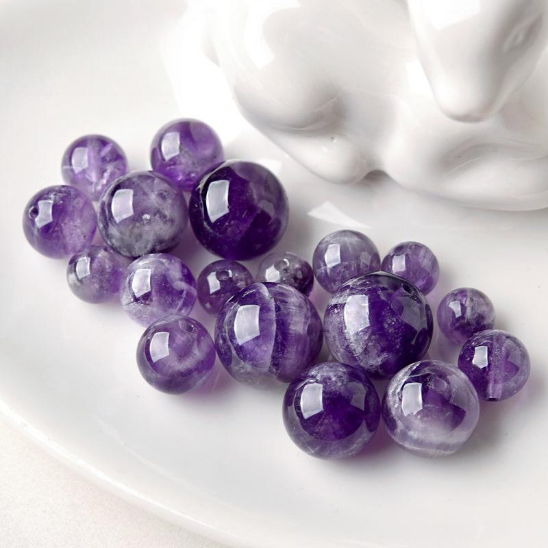 Браслет «Аметистовая мечта»: Украшения из бисера и кристаллов ручной работы с разбросанными бусинами