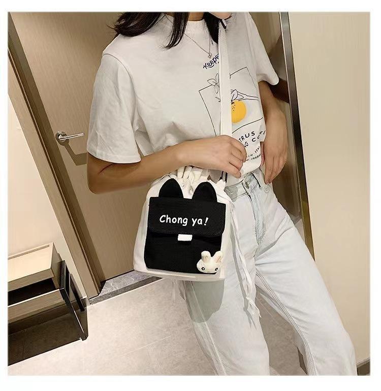 Корейская версия детской сумки 2025 осень и зима сумка через плечо простая кролик сумка через плечо модные мальчики и девочки детские универсальные аксессуары