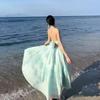Элегантное пляжное платье Mint Mambo Resort с лямкой на шее и струящейся юбкой
