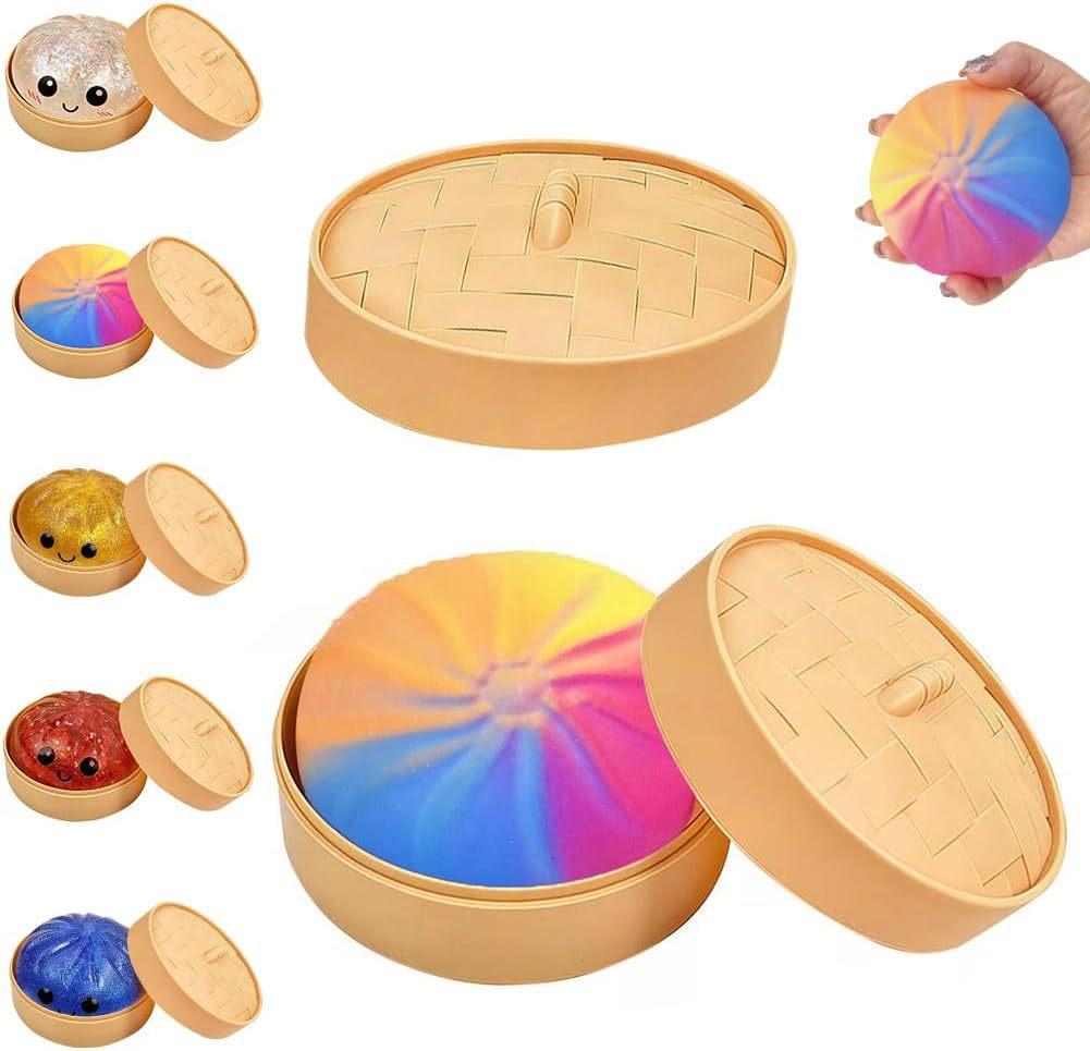 Dumpling Squishies носит с собой мягкую и нелипкую игрушку-антистресс для сжимания руками с эффектом отскока
