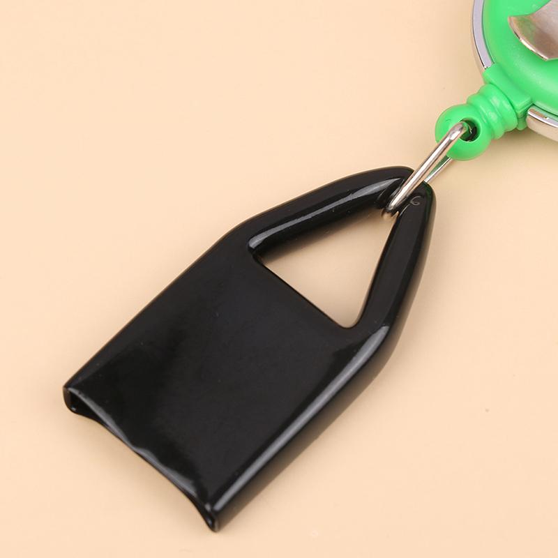 Защитный чехол для зажигалки с зажимом и выдвижным брелоком