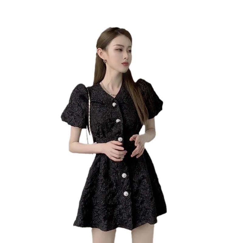 Женское летнее платье во французском стиле Petite с V-образным вырезом, рукавами-фонариками, приталенной талией и короткой юбкой с открытой спиной