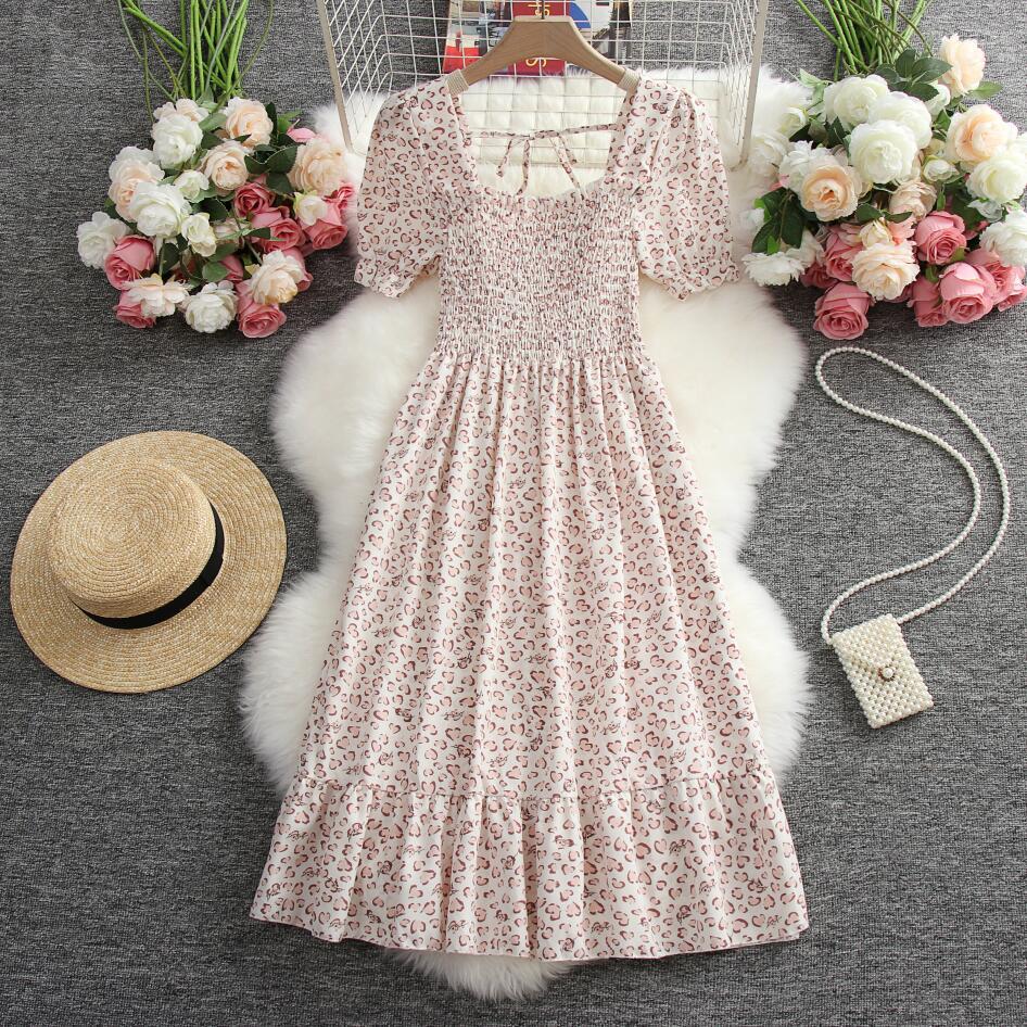 "French Retro Floral Square Neck Puff Sleeve Dress for Petite Women - High Waist, Sweet, Short Spring Style"