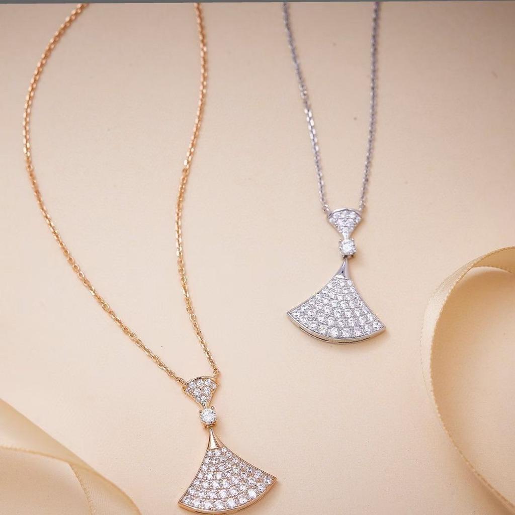 Цвет Золото Маленькое Ожерелье-Юбка Нишевый Дизайн Покрытие Розовым Золотом Супер Блеск Полный Бриллиант Веер Цепочка на Ключицу