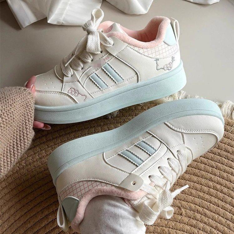 Высококачественные бархатные утолщенные спортивные кеды детские 2025 зима новые хлопковые туфли на платформе спортивная обувь теплые хлопковые туфли