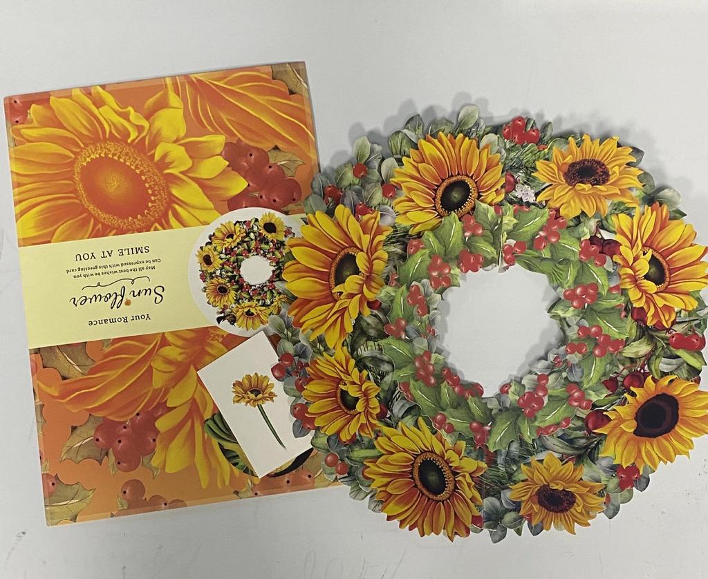 Объемная 3D открытка на День матери с цветами в руках