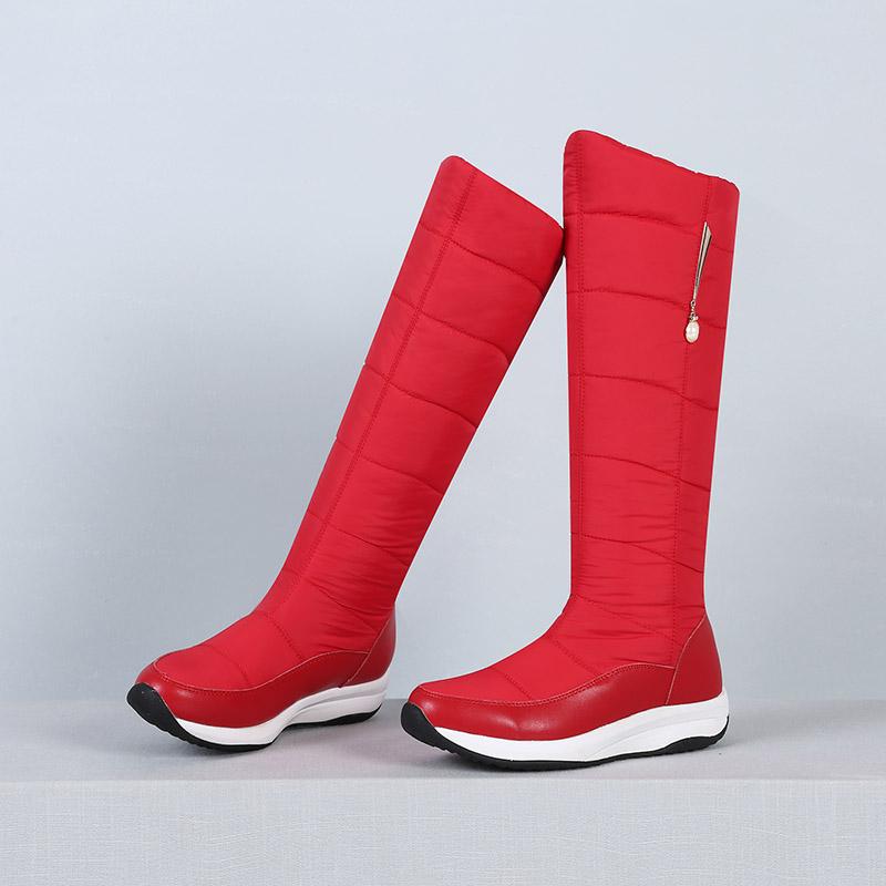 Q/Women's Flat Bottomed Snow Boots Are a Must-have In Winter for Comfort and Warmth. Long Plush Large-sized Genuine Leather Boots