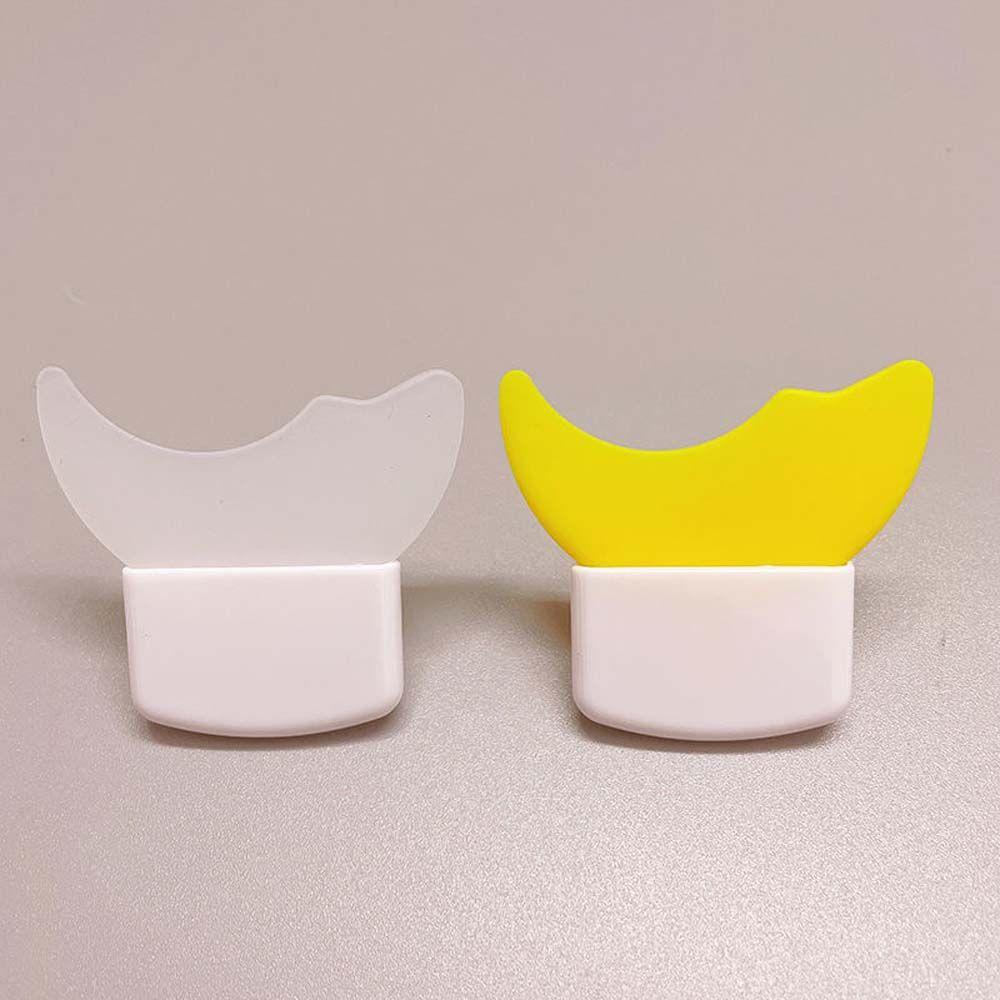 Beginner Makeup Aids Applicator Eyeshadow Shaper Pad Beauty Tool Mascara Baffle Eyeliner Template