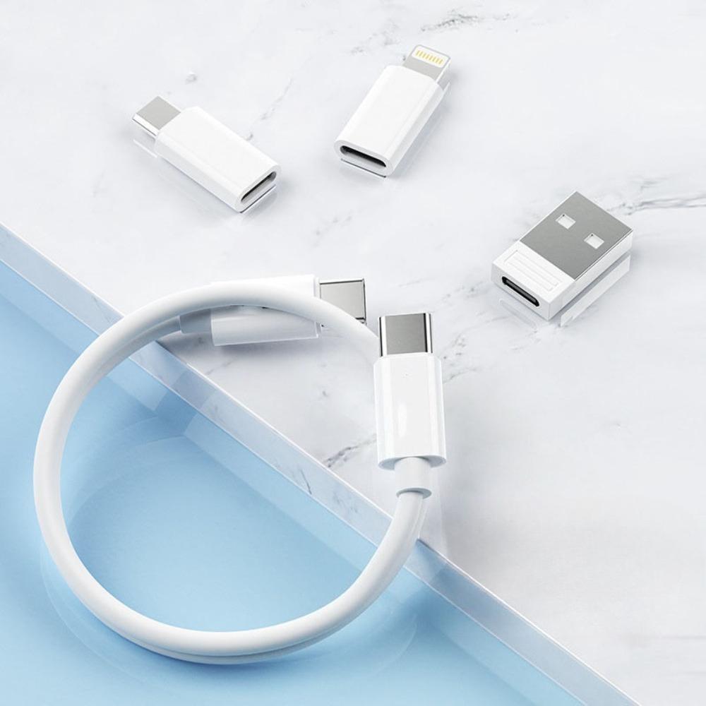 Компактный комплект зарядного кабеля мощностью 60 Вт с разъемами USB Type-C — Type-C и USB-C — Lightning.