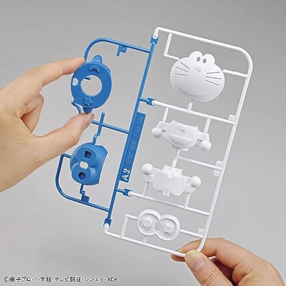 БАНДАЙСКИЕ ДУХИ (Бандайские духи) Базовый уровень Doraemon Пластиковая модель с цветовой кодировкой BAS5060272