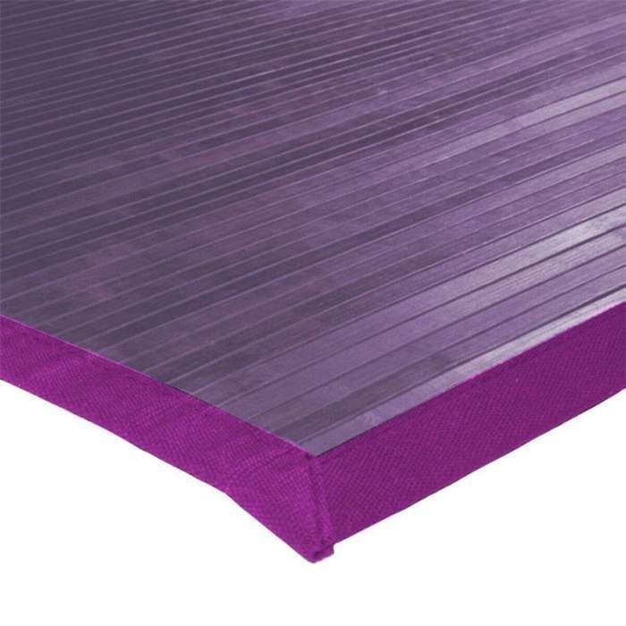 Tapis en bambou larges lattes et ganse violet 70x120