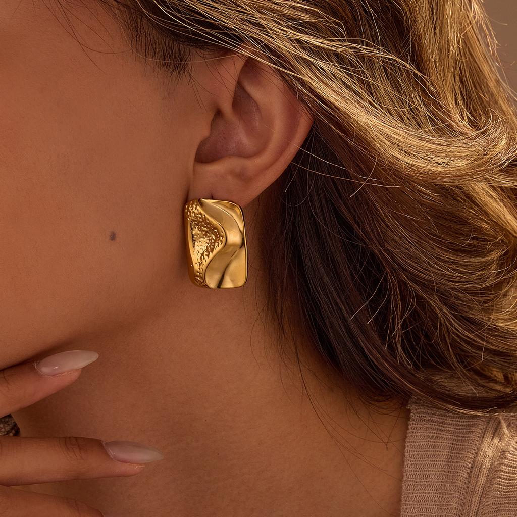 GEMCHIC Women's Geometric Square Gold Earrings Vintage Stainless Steel Studs 18K Plated Fashion Jewelry