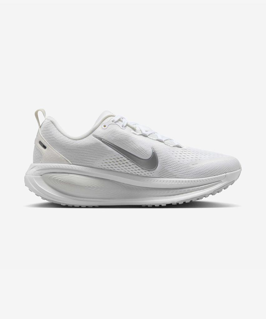 Nike Vomero 18 W - Белый:Фотонная пыль:Саммит Уайт:Металлический серебристый / Hm6804-104