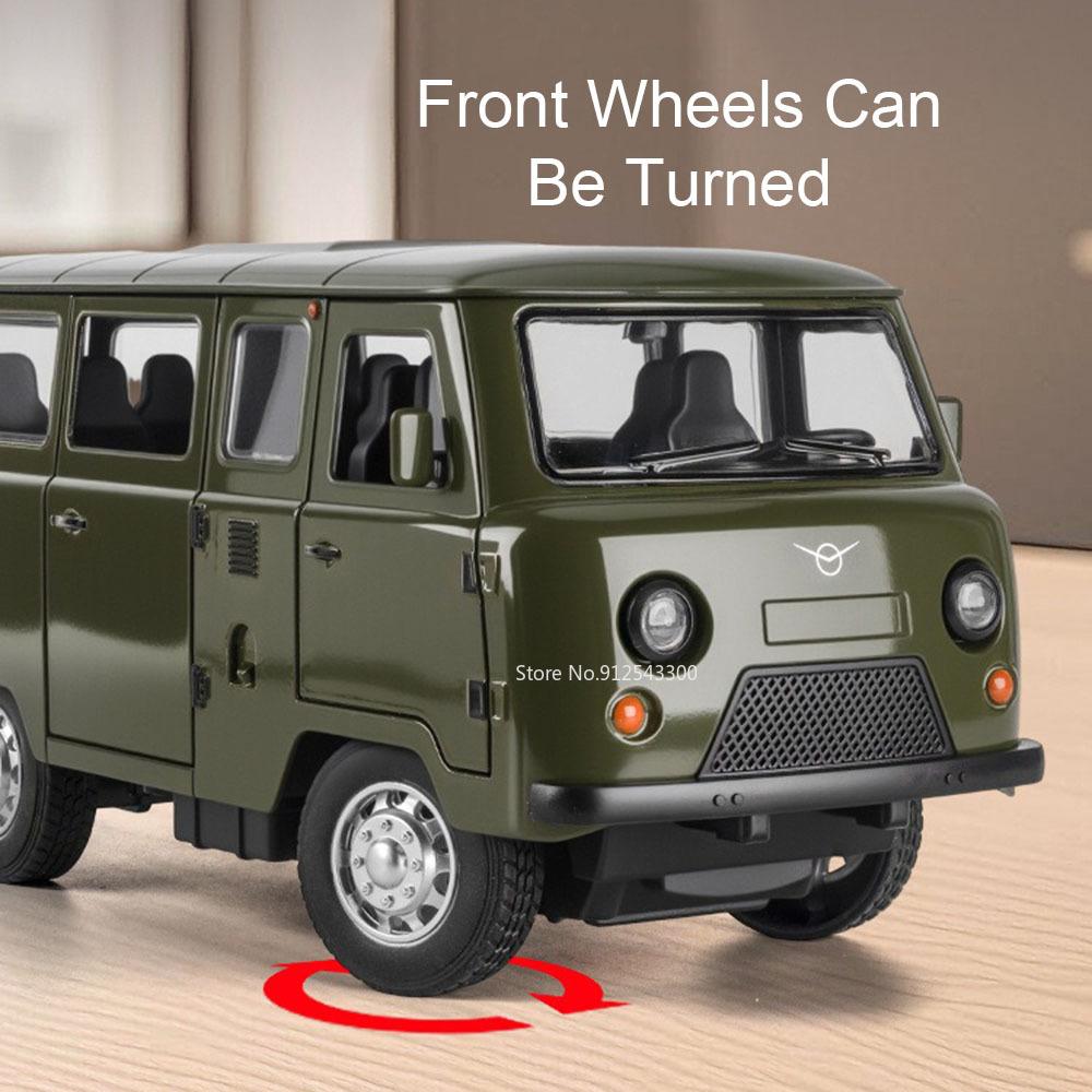 AAYE1 Large Size 1:18 UAZ TRAVELER Car Model Toy Metal Diecast Pull Back Sound Light Models Simulation RV Decoration Boys Presents
