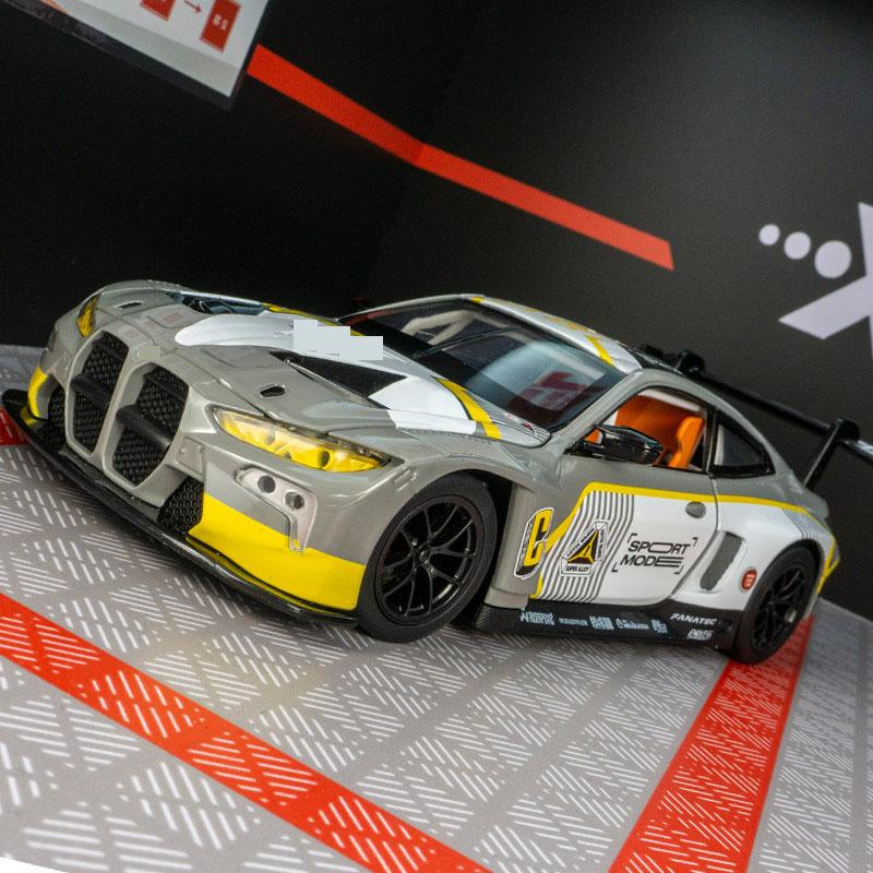 Моделирование M4 GT3 Alloy Sports Car Модель автомобиля Звук и свет могут открывать дверь Детская игрушечная машинка Подарок