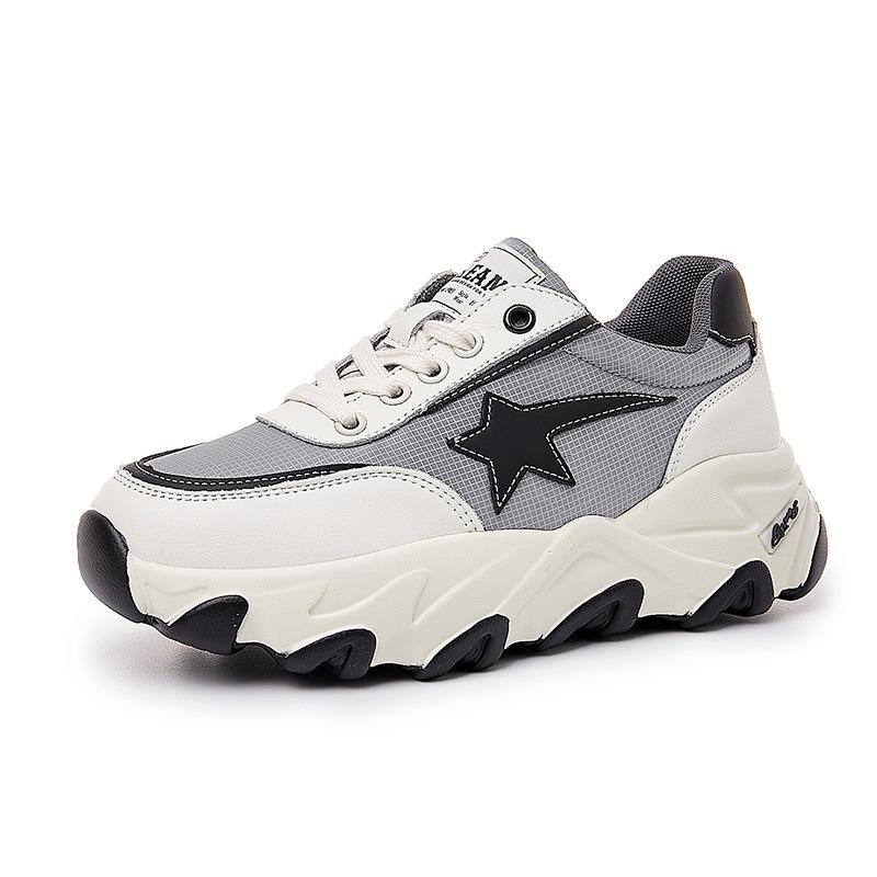 Кожаные папины туфли женские весна 2025 новые толстые подошвы увеличивающие рост спортивные туфли женские на плоской подошве повседневные беговые звезды женские туфли