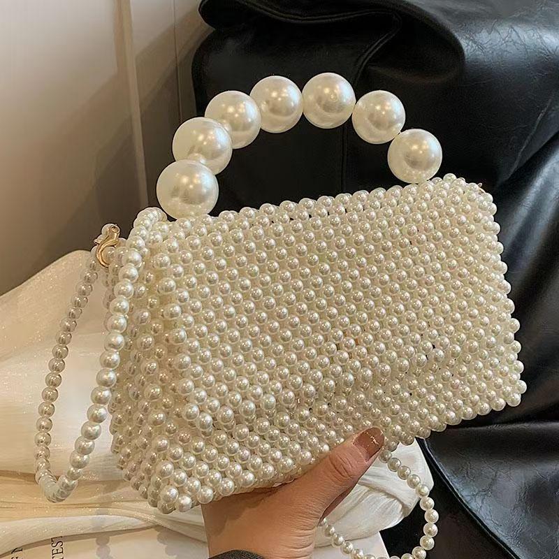 Сумка кроссбоди на одно плечо, украшенная жемчугом: Шикарная женская сумка с плетеным дизайном