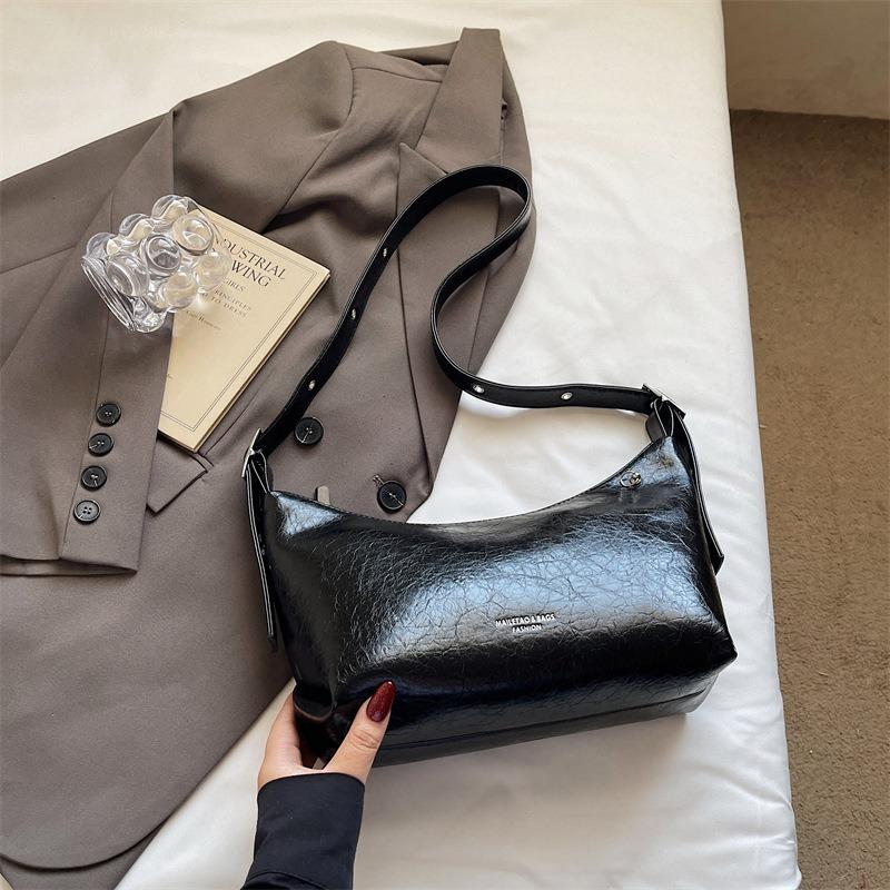 Высококлассная модная сумка под мышкой женская новая сумка через плечо для通勤, повседневная сумка-мессенджер в форме пельменя