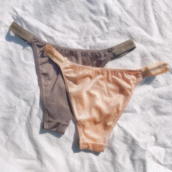 Attractive Female Underwear Seamless 7 Colors Charming