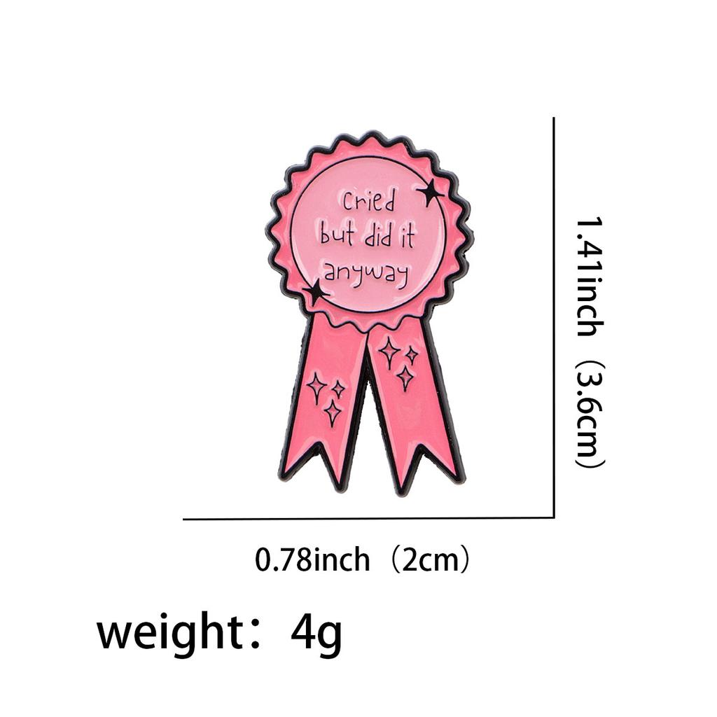 Забавный эмалевый пин "Cried" Брошь с розовой лентой Значки на лацкан Значок на рюкзак Аксессуары для одежды Модная бижутерия Подарок для нее