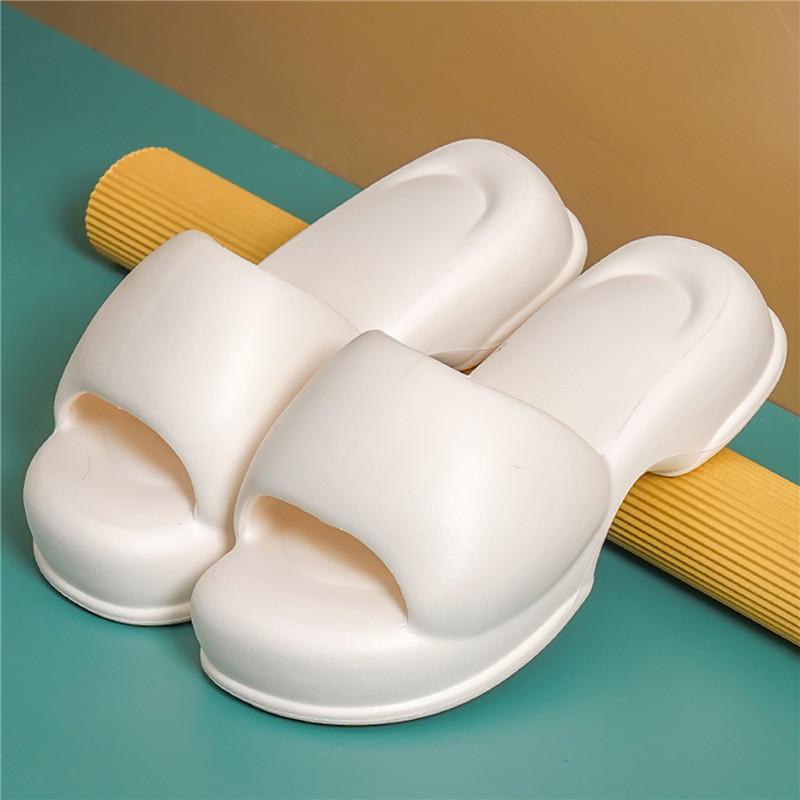 Модные летние женские шлепанцы на толстой подошве, уличные повседневные шлепанцы на платформе из ЭВА, нескользящие мягкие сандалии для ванной, модные женские туфли-облака