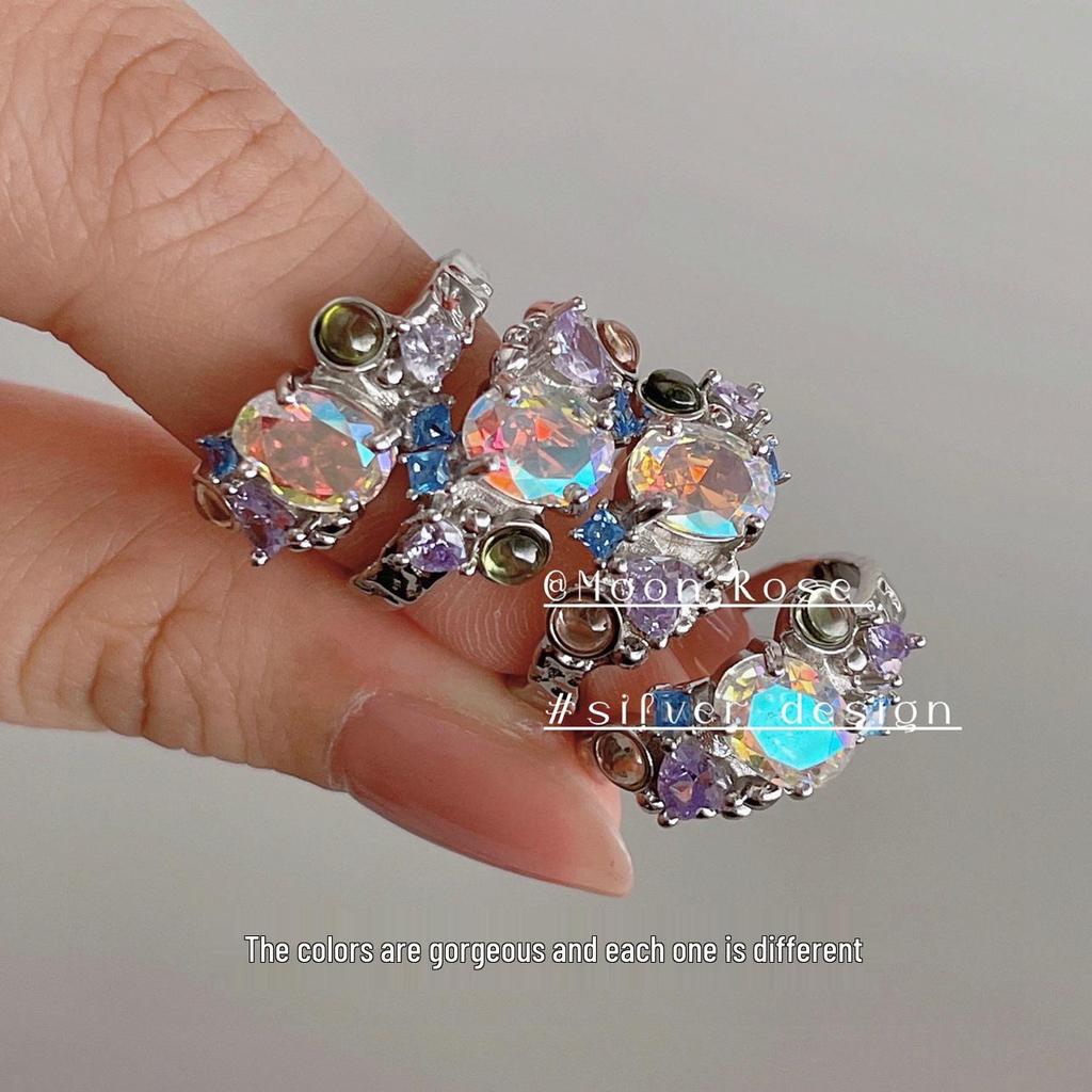 Женское кольцо на указательный палец класса люкс из стерлингового серебра 925 пробы с неправильной формы драгоценным камнем - Не тускнеющее, регулируемое, с легким нишевым дизайном.