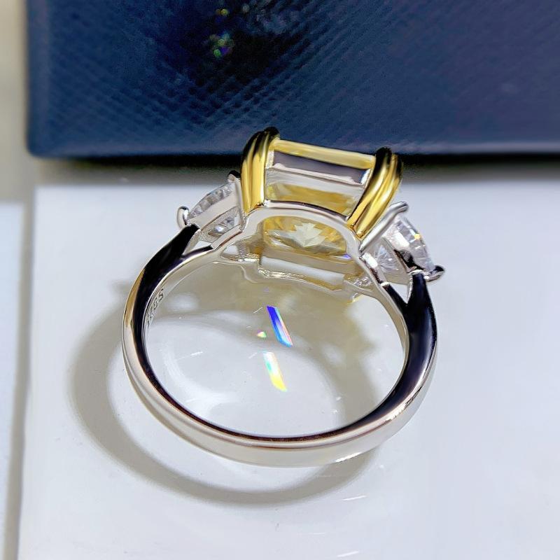 Благородное женское бриллиантовое кольцо S925 Silver High Carbon Diamond 5 Carat Square Poodle Yellow Powder Diamond Ring Impact Ring для женщин
