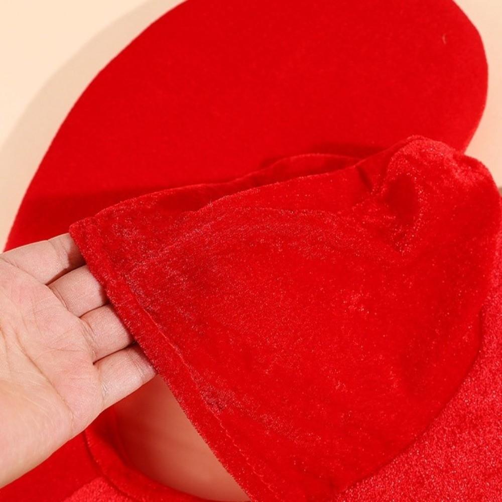 Забавные головные уборы ко Дню святого Валентина: шляпа в форме сердца, шляпа с персиковым принтом, реквизит для фотосессии, пуловер, праздничная шляпа.