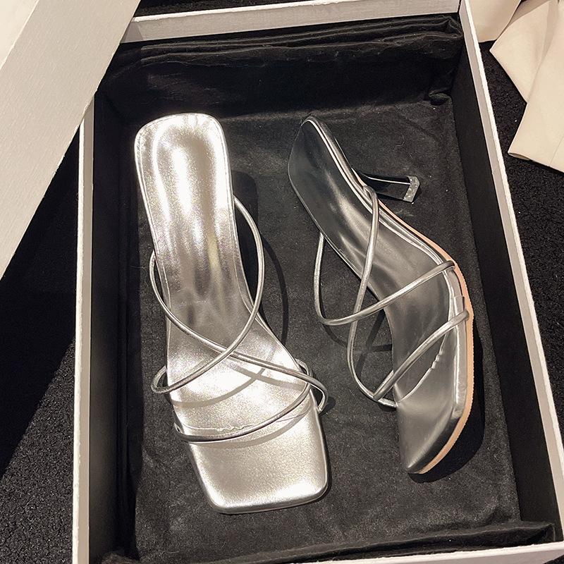 Серебристые туфли-стилеты женские весенние новые универсальные модные для верхней одежды с открытым носком нишевые сандалии